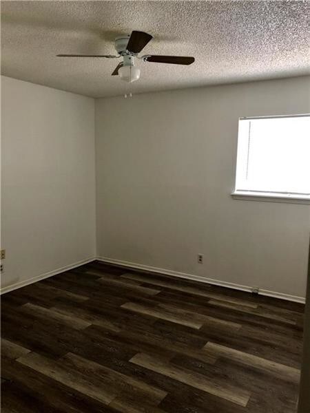 Building Photo - 8018 Exmoor Dr