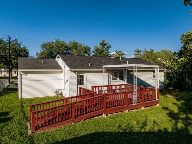 Building Photo - 3 br, 1.5 bath House - 7104 Watson Lane