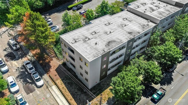 Photo - 1 Bed 1 Bath Condo HIGHLY DESIRABLE Alaska...