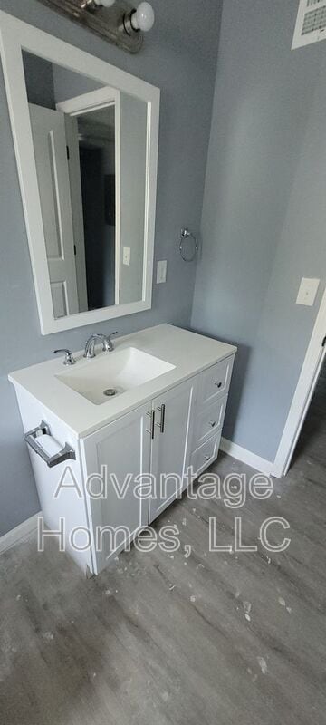 Foto del edificio - 700 N 70th St