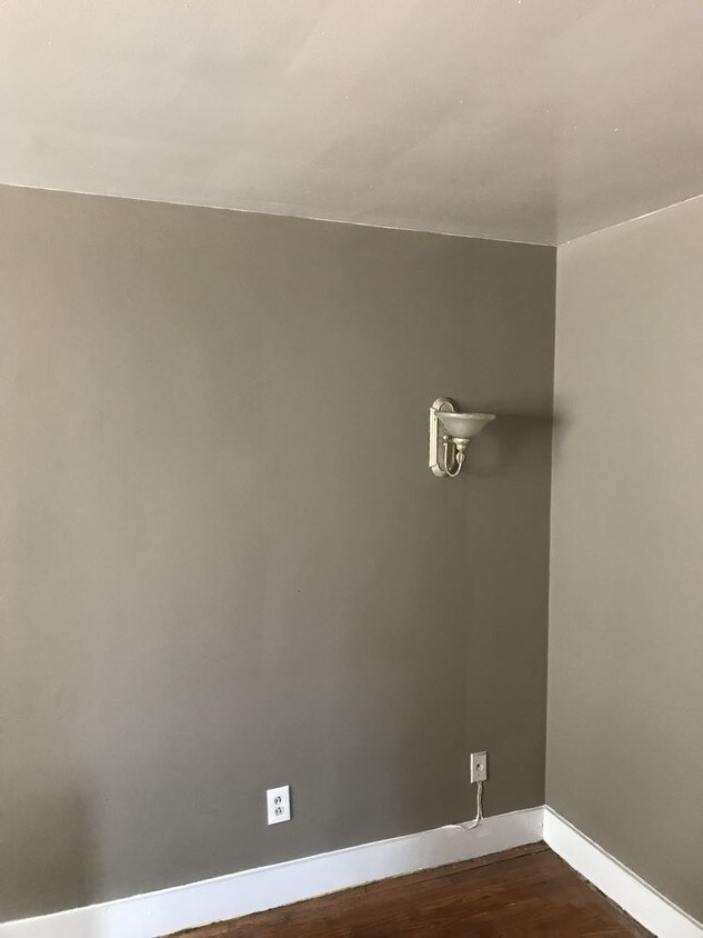 Foto principal - 6023 Gwynn Oak Ave