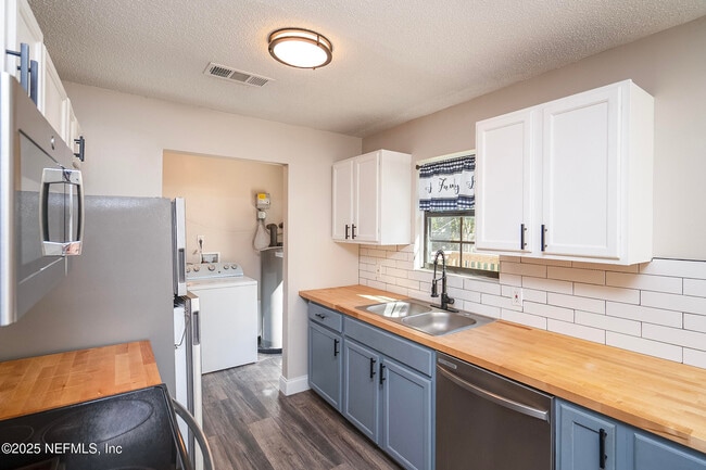 Foto del edificio - 1131 Butler Ave