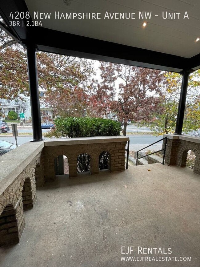 Foto del edificio - 4208 New Hampshire Ave NW
