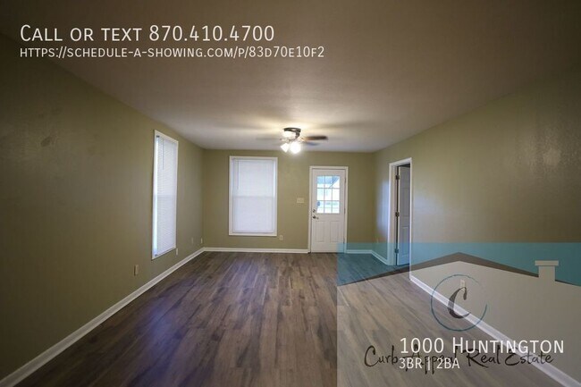 Foto del edificio - Move in special $800!!  Completely renovat...