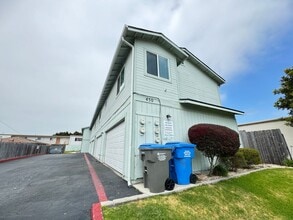 Building Photo - 450 S 14th St