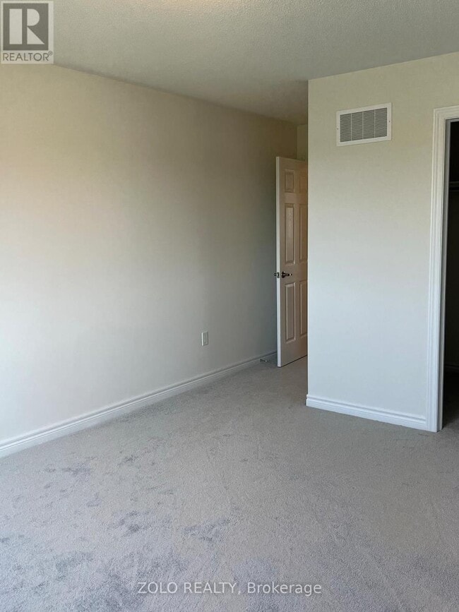 Building Photo - 47 Bayardo Dr