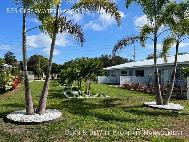 Foto del interior - 575 Clearwater-Largo Rd, Largo, FL 33770