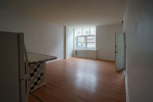 Foto del edificio - 721 Bainbridge St