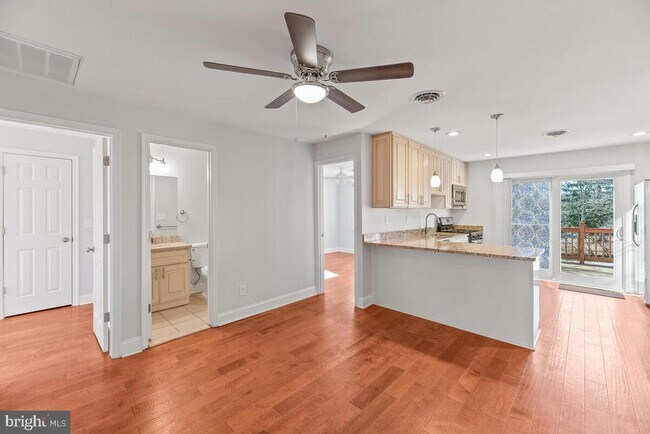 Building Photo - 6466 Loudon Ave