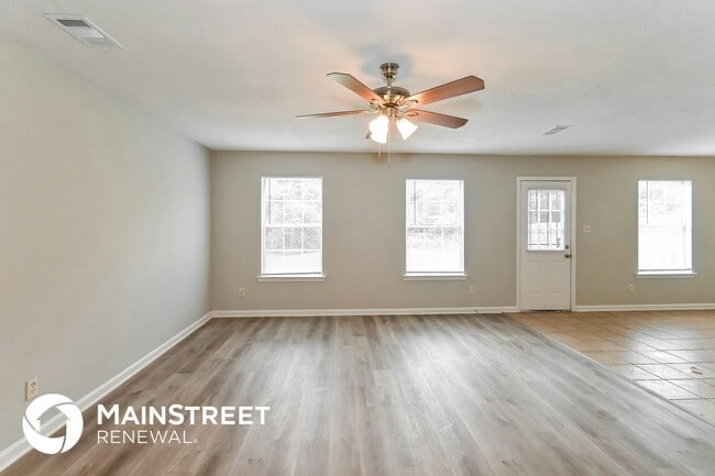 Foto del edificio - 4838 Mistic Lake Dr