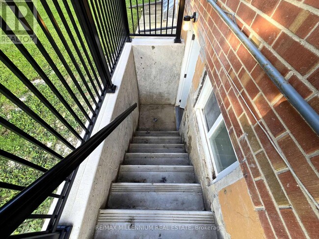 Photo du bâtiment - 14 Charles St