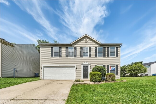 Building Photo - 14470 Forsythia Ln