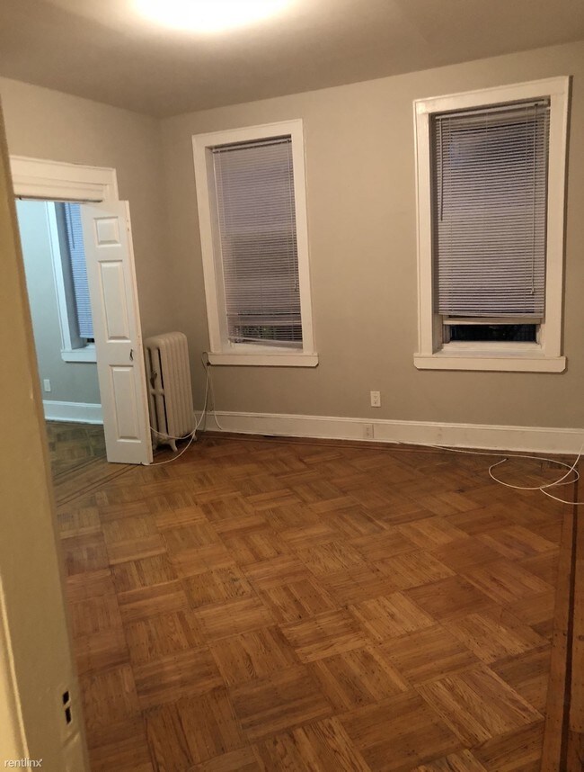Foto del edificio - 2 br, 1 bath  - 524 83rd St Bay Ridge