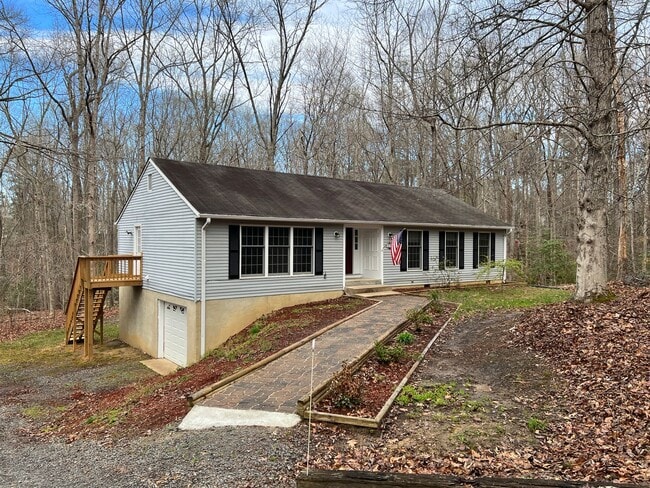 Foto del edificio - Home for Rent in Presidential Lakes