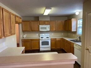 Building Photo - 6710 Hayman Dr