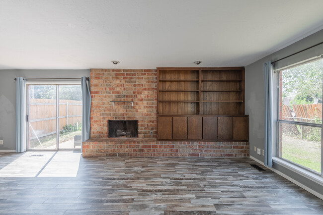 Building Photo - 3810 Quail Run Cir
