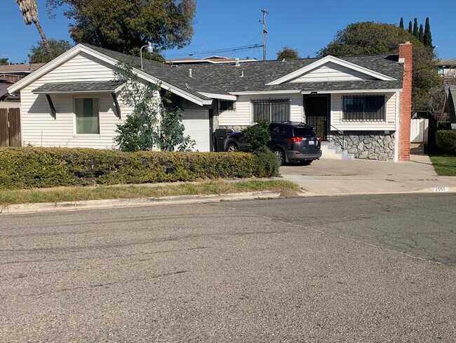 Foto del edificio - 2553 Calle Gaviota