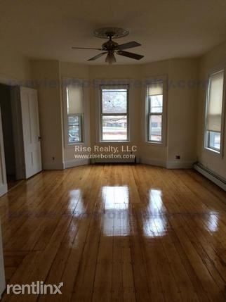 Building Photo - 608 Cambridge St