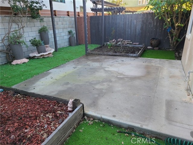 Building Photo - 318 Elmira Ave