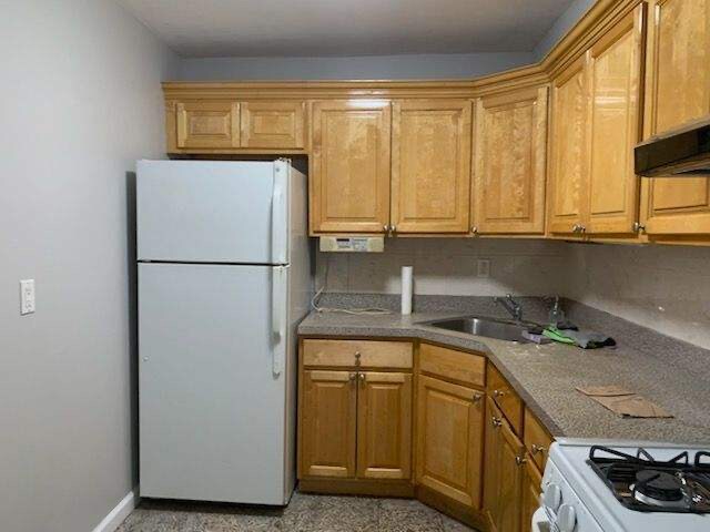 Building Photo - 85-14 Broadway