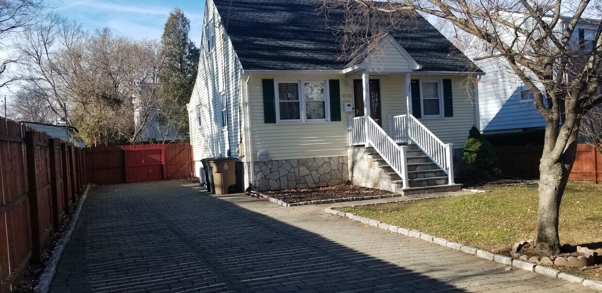 234 Hillandale Ave, Stamford, CT 06906 House Rental in Stamford, CT