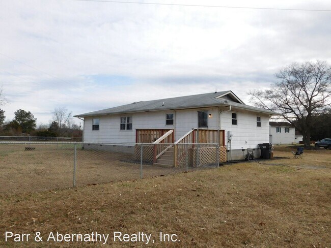 Building Photo - 4 br, 2 bath House - 8000 Vaughan Road