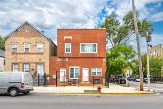 Building Photo - 2228 S Wood St