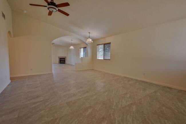 Foto del edificio - 3 Bedroom 2 Bathroom