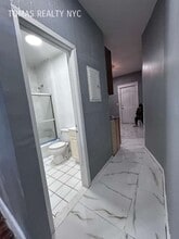 Building Photo - 37 Altonwood Pl