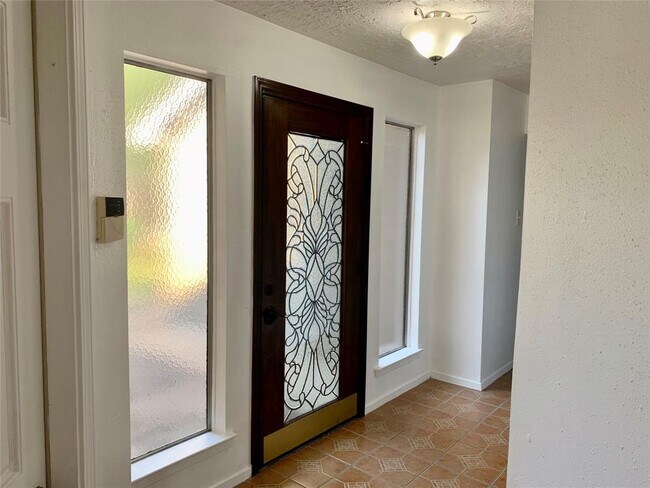 Building Photo - 2793 Spring Moss Dr