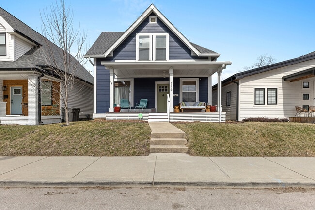 Photo - 746 Terrace Ave House