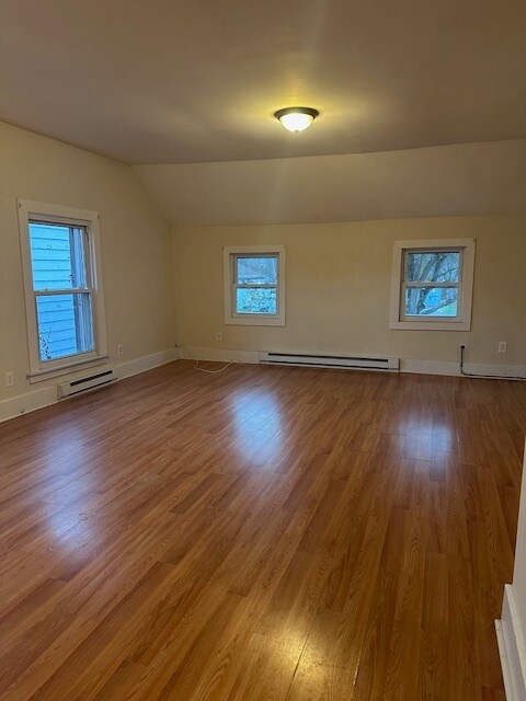 Building Photo - 17 Hill St