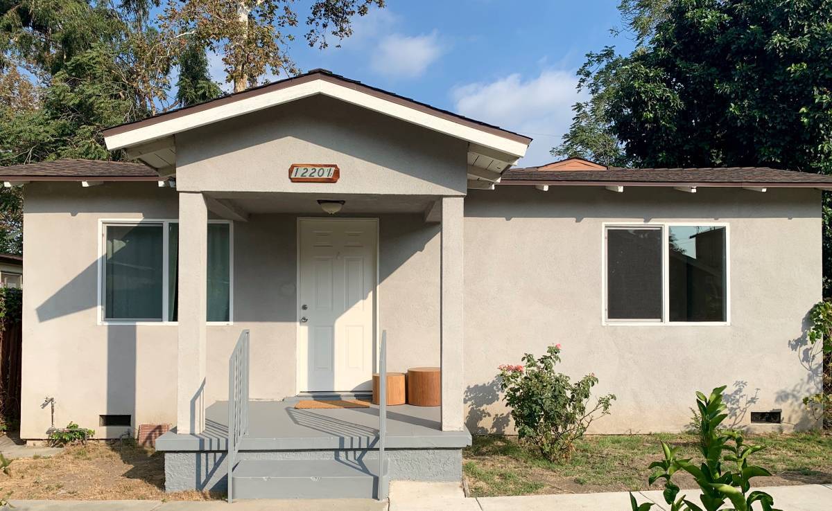 Primary Photo - 1220 Boynton St