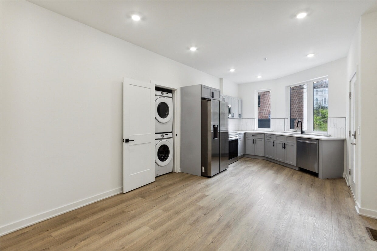Foto principal - 1533 N Sydenham St