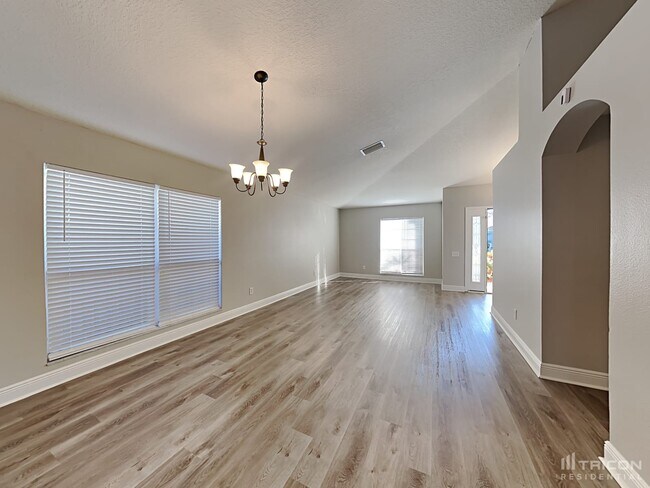 Building Photo - 10434 Soaring Eagle Dr