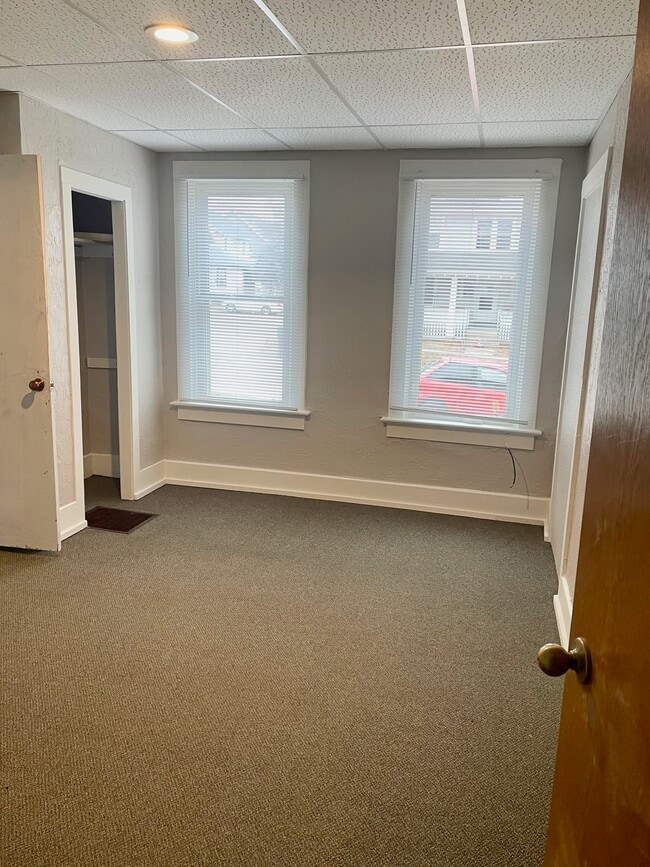 318 E Spring St Unit 3, Mankato, MN 56001 Apartments in Mankato, MN