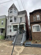 Building Photo - 129 Highland Ave