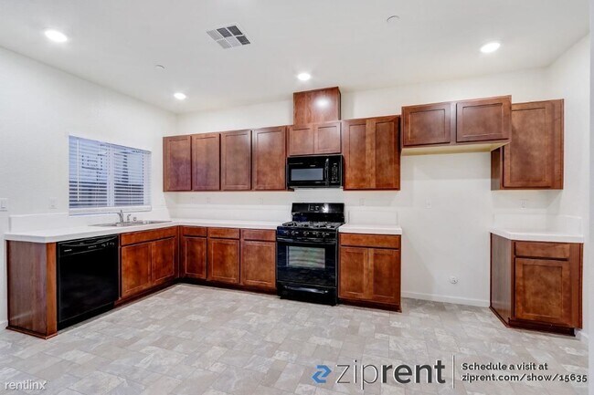Foto del edificio - 4 br, 2.5 bath House - 8213 Rick Chapman W...