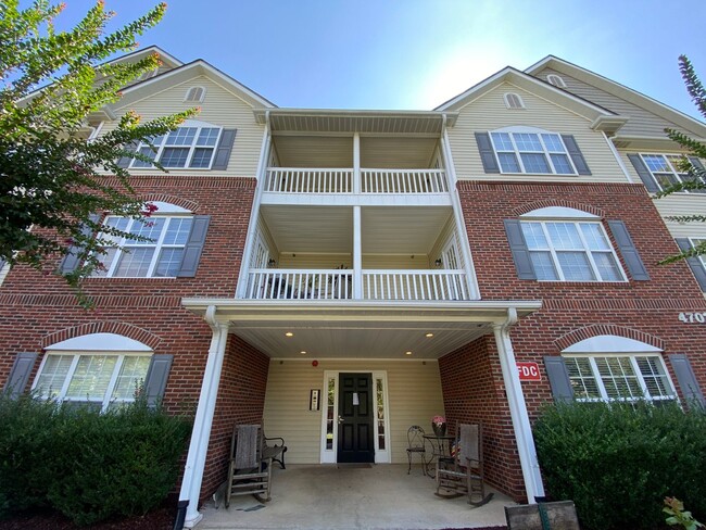 Foto del edificio - 4702 Brighton Park Dr