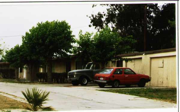 Building Photo - 16604-16612 Orange Way