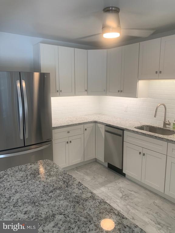 Foto principal - 2305 W 12th St