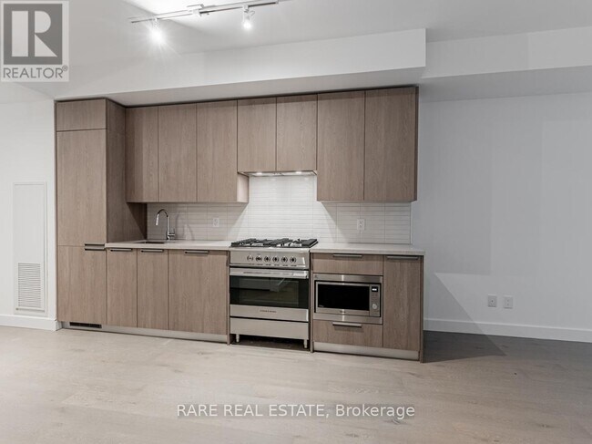 Photo du bâtiment - 160 Kingsway Crescent