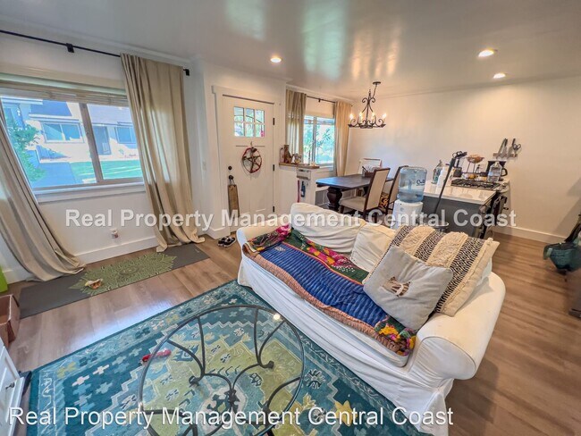 Foto del edificio - 1 br, 1 bath House - 1185 Santa Ynez Ave.,...