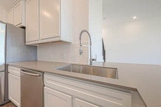 Building Photo - 5554 Amber Brook Ln