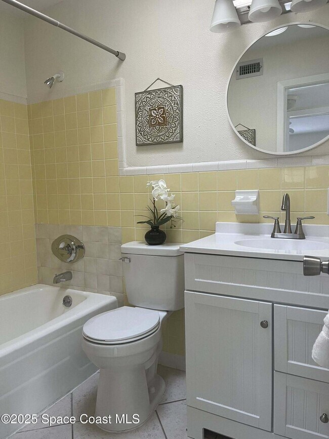 Foto del edificio - 2027 Wallace Ave