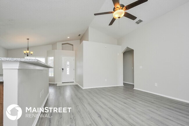Building Photo - 3217 Thackeray Wy