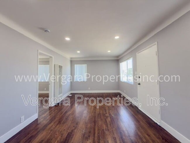 Foto del edificio - 12138 York Ave