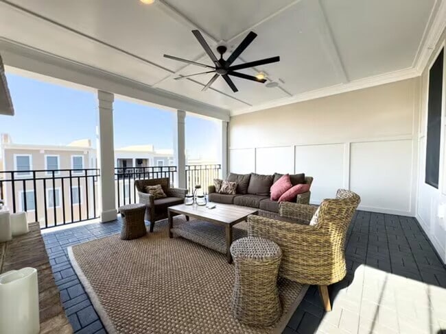 Foto del edificio - Must-See Townhouse Available for Lease in Blacksburg