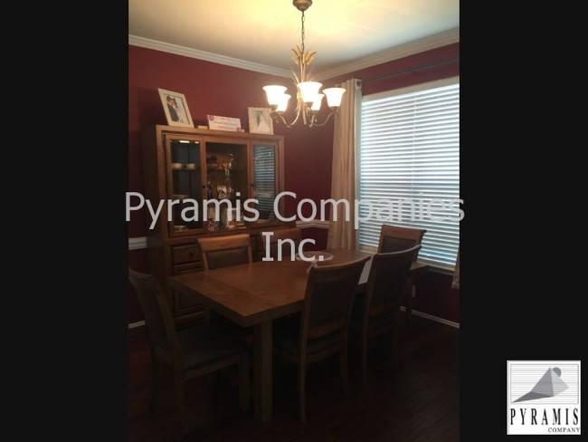 Building Photo - 5635 Arcadia Park