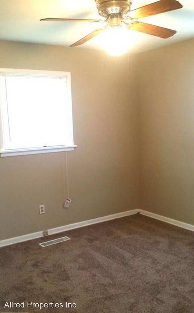 Foto del edificio - 3 br, 1 bath House - 1214 W. Mt Comfort